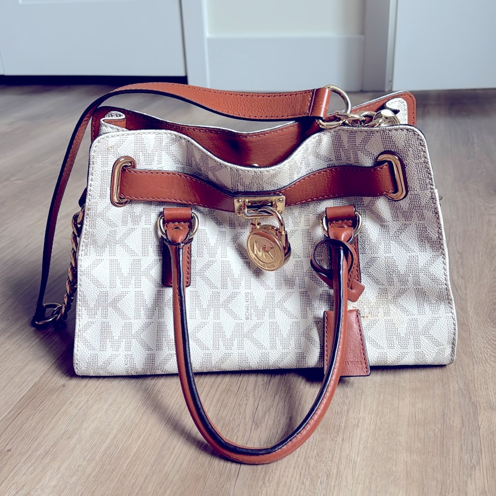 Michael Kors purse